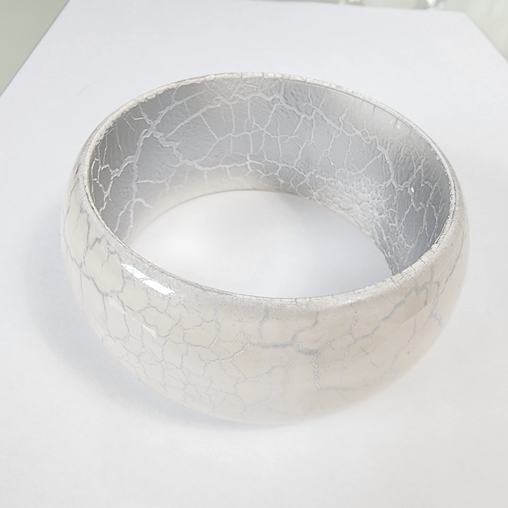 Cream Crackle Texture Bangle